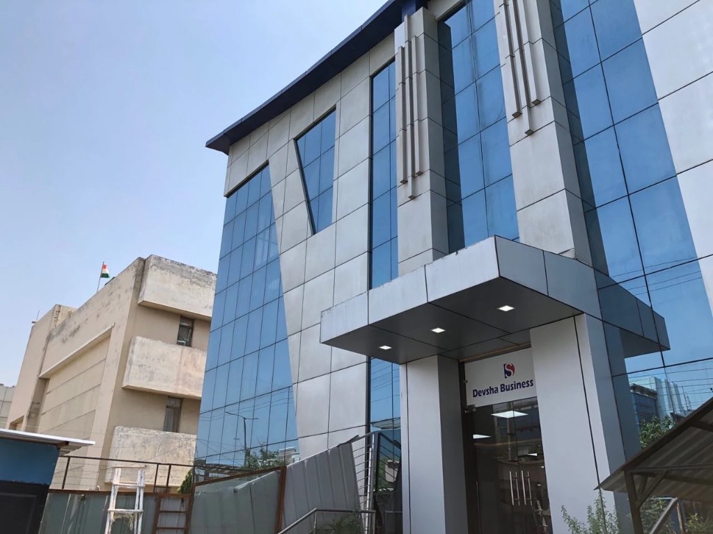Devsha Business Park exterior — D-215, Sector 63, Noida